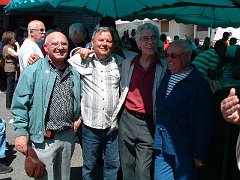 NIMES 2008 024 HENRI NENE ET DEUX AMIS